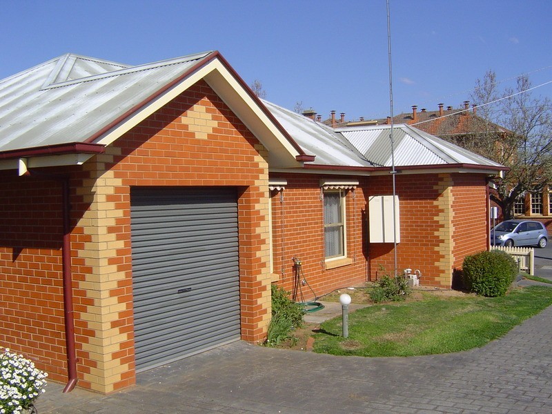 1/61 Templeton  Road, Castlemaine VIC 3450