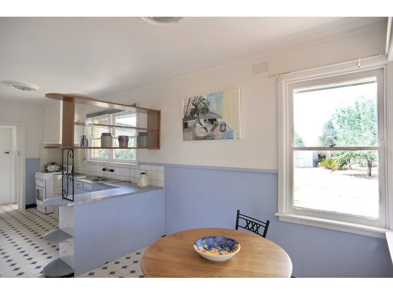 5 Creswick  Road, Newstead VIC 3462