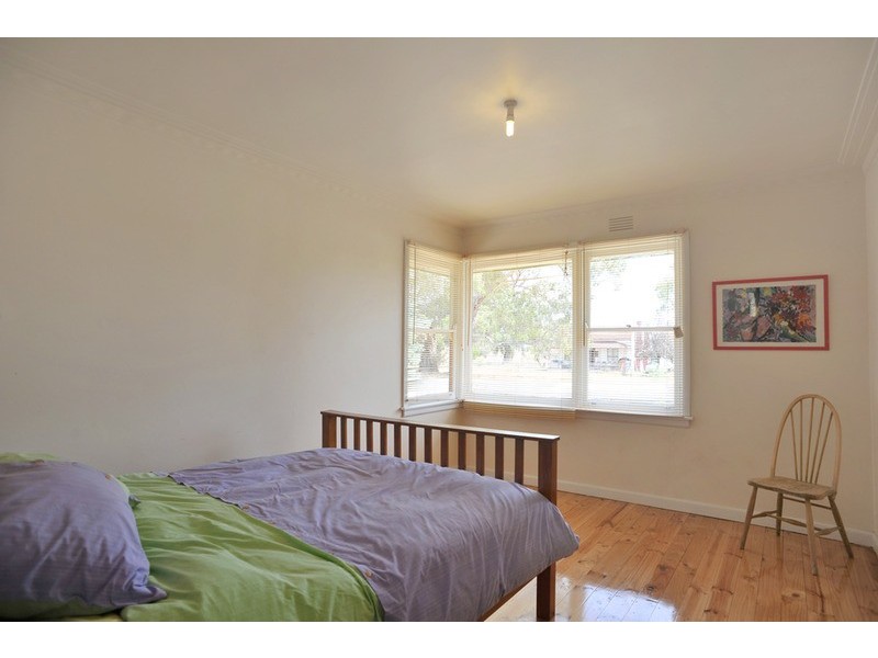 5 Creswick  Road, Newstead VIC 3462