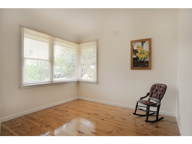5 Creswick  Road, Newstead VIC 3462