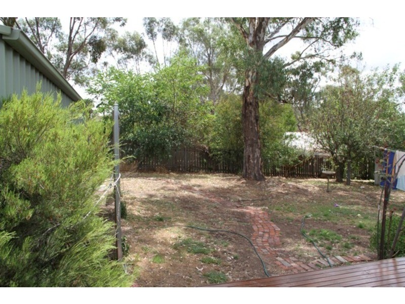 24 Station Street, Harcourt VIC 3453