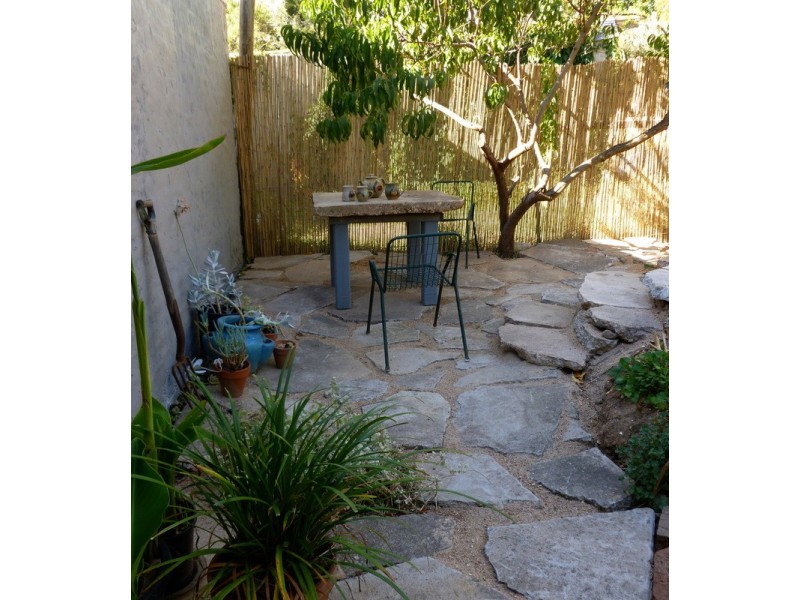 2/3 Reckleben Street, Castlemaine VIC 3450