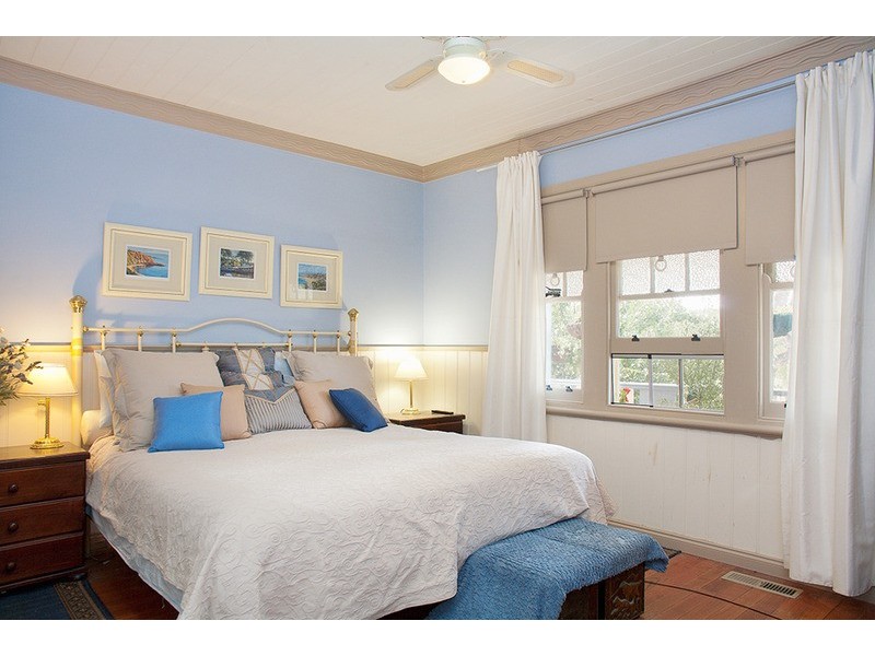 77 Main  Road, Chewton VIC 3451