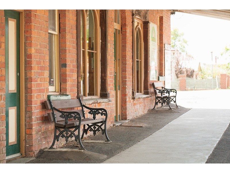 325 Barker Street, Castlemaine VIC 3450