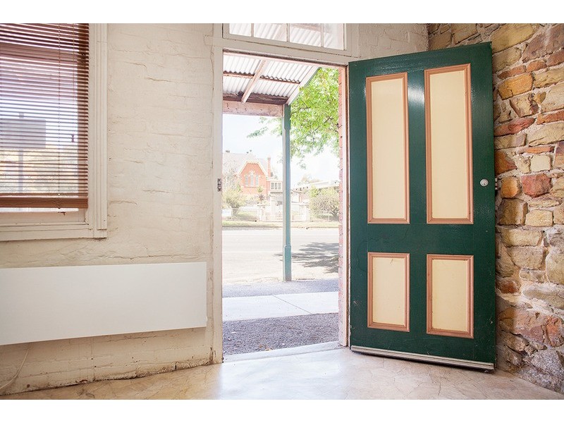 325 Barker Street, Castlemaine VIC 3450