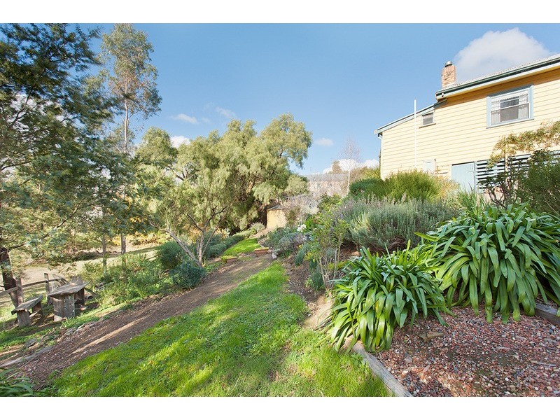 2 Vincent  Street, Castlemaine VIC 3450