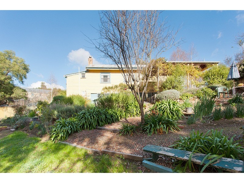 2 Vincent  Street, Castlemaine VIC 3450