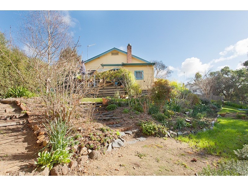 2 Vincent  Street, Castlemaine VIC 3450