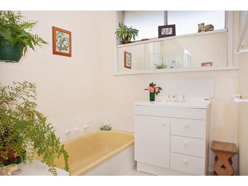 111 Gingell Street, Castlemaine VIC 3450