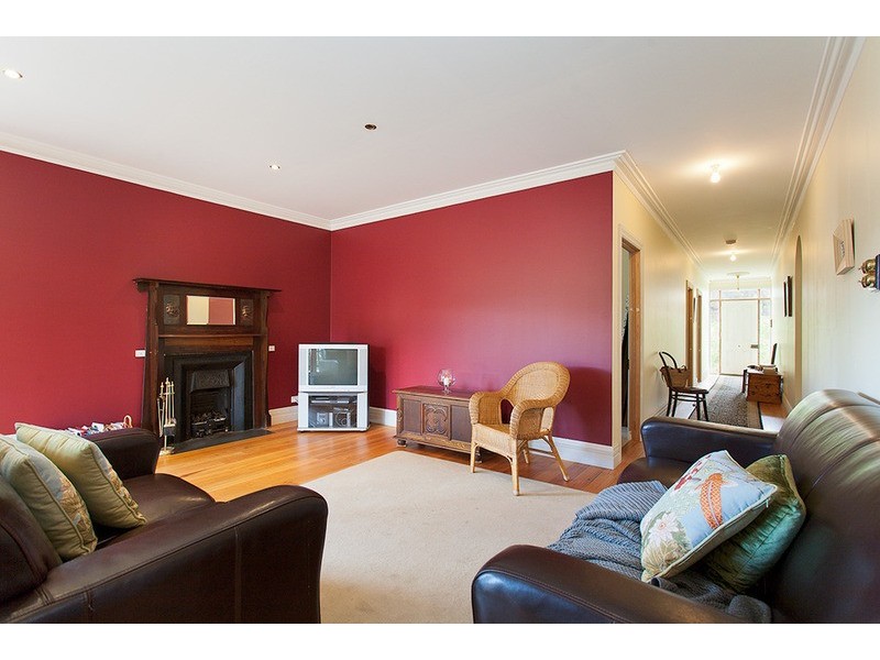 222 Main Road, Chewton VIC 3451