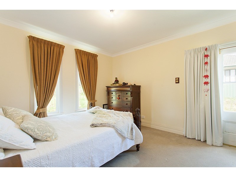 222 Main Road, Chewton VIC 3451