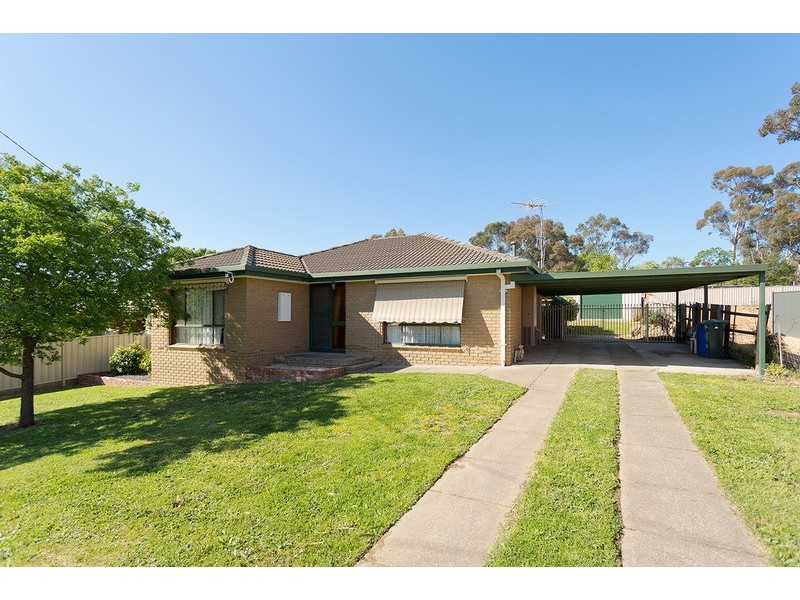 22 Yeats Street, Castlemaine VIC 3450