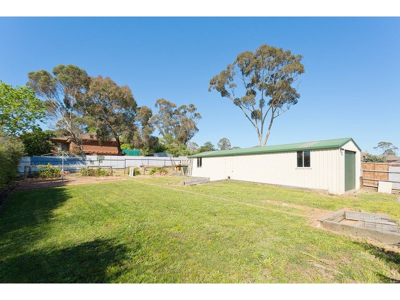 22 Yeats Street, Castlemaine VIC 3450