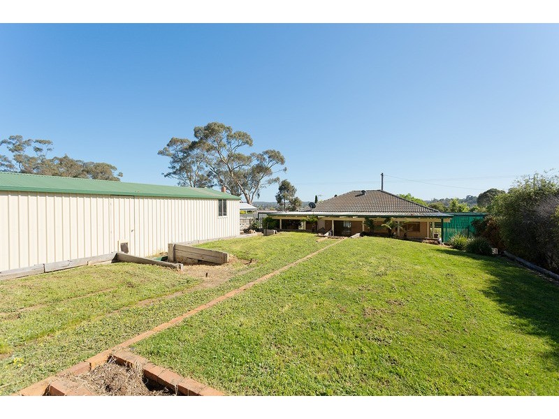 22 Yeats Street, Castlemaine VIC 3450