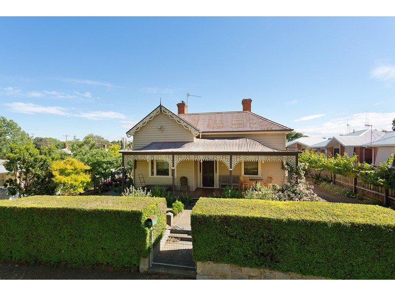 3 Doveton Street, Castlemaine VIC 3450