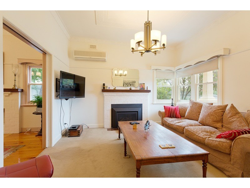 10 Pleasant Street, Castlemaine VIC 3450