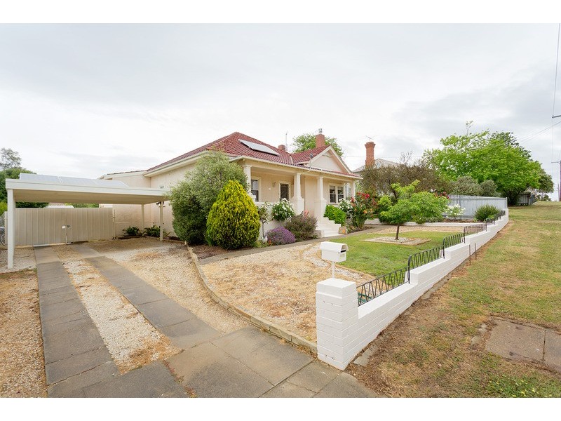 10 Pleasant Street, Castlemaine VIC 3450