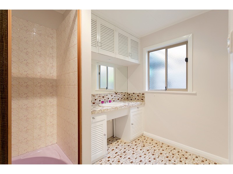 9 Thomas Street, Castlemaine VIC 3450