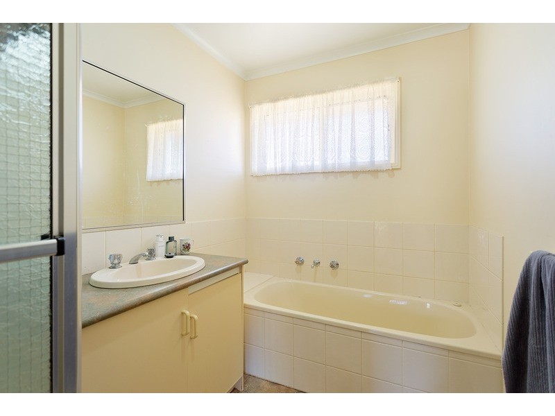 2/123 Duke Street, Castlemaine VIC 3450