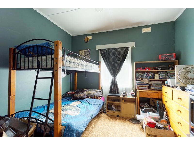 16 Charles Street, Castlemaine VIC 3450