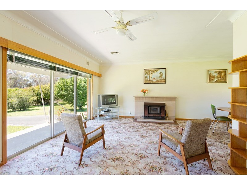 2441 Harmony Way, Elphinstone VIC 3448