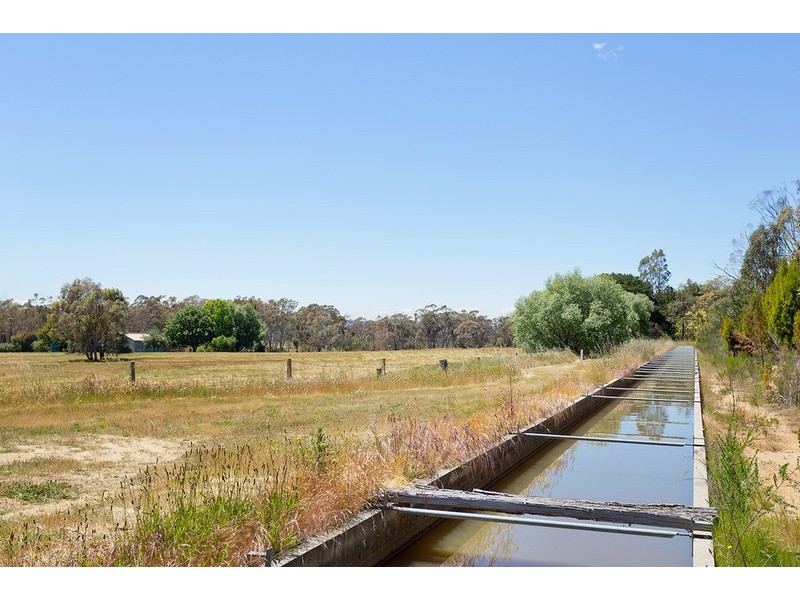 2441 Harmony Way, Elphinstone VIC 3448