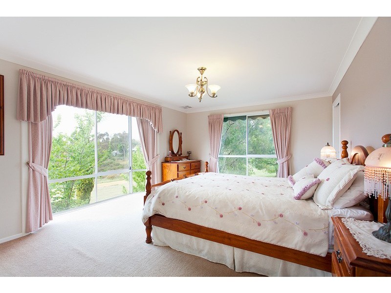 4 Prior Street, Chewton VIC 3451