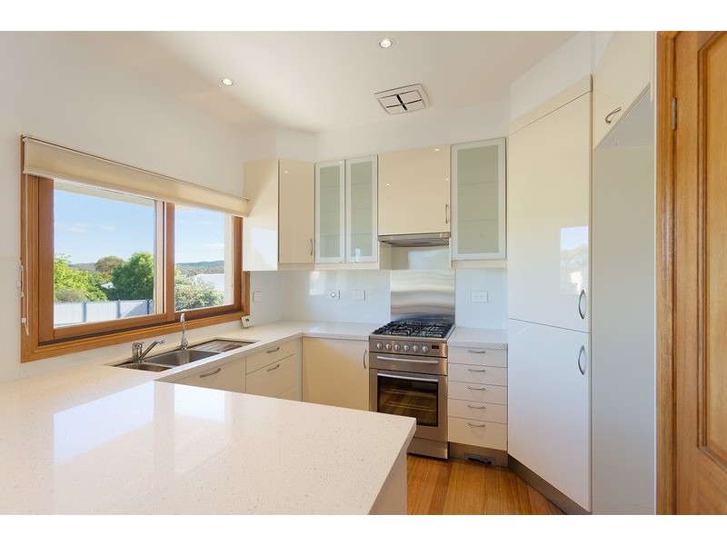 2/2 Murphy Street, Castlemaine VIC 3450