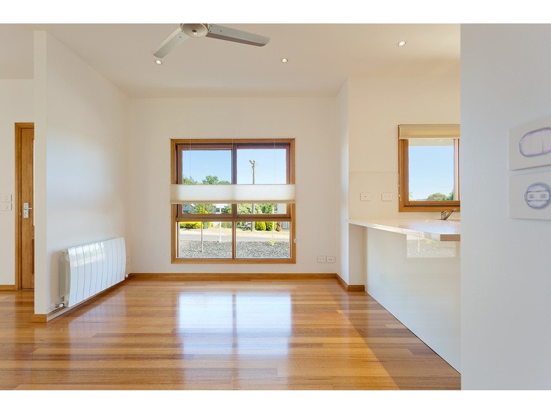 2/2 Murphy Street, Castlemaine VIC 3450