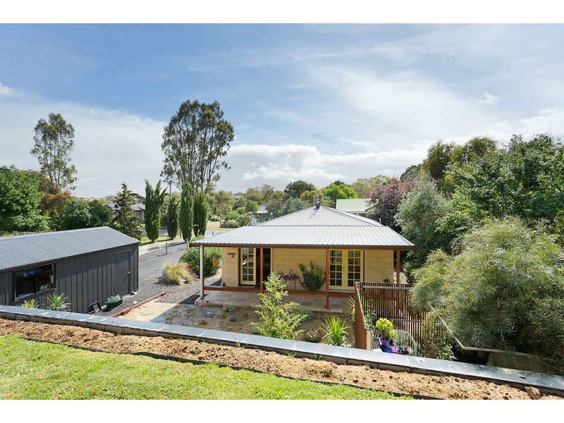 42 Elizabeth Street, Campbells Creek VIC 3451