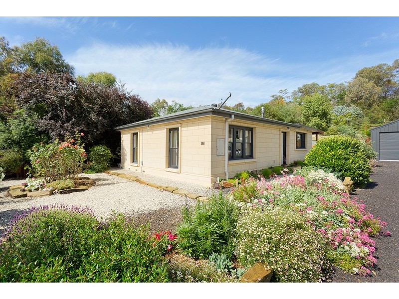 42 Elizabeth Street, Campbells Creek VIC 3451