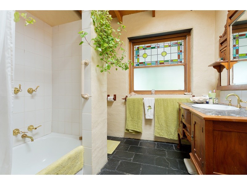 69 Pound Lane, Guildford VIC 3451