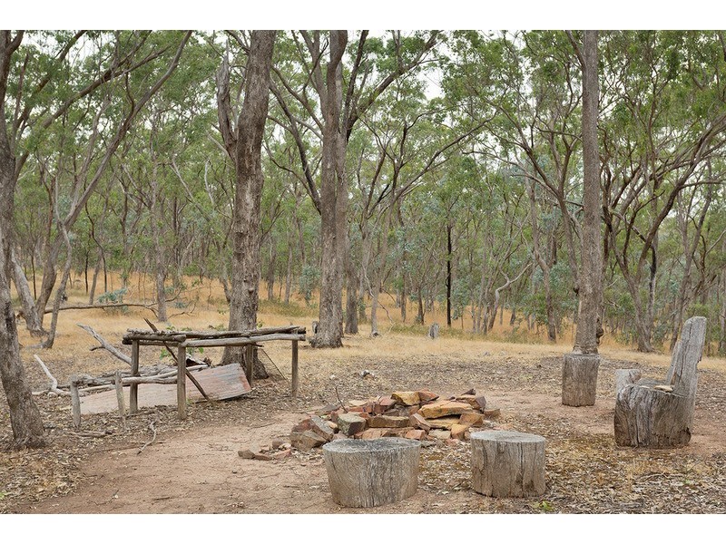 69 Pound Lane, Guildford VIC 3451