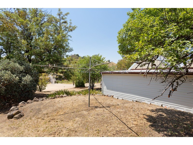 2 Greenhill Place, Castlemaine VIC 3450