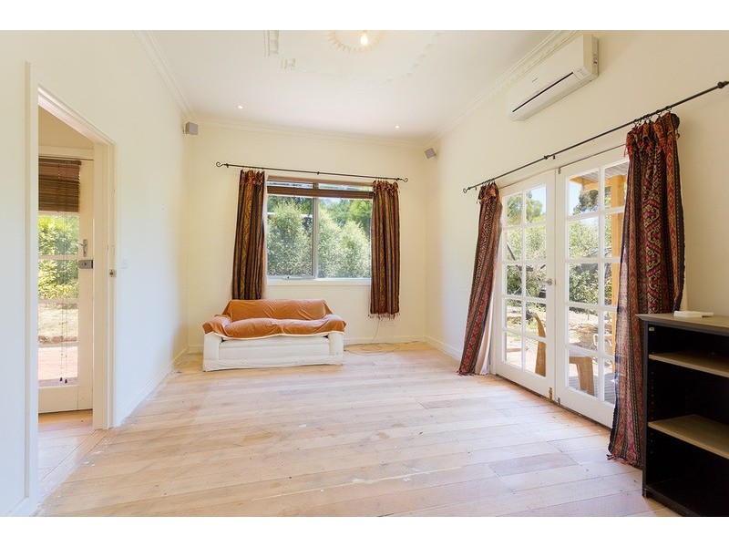 46 Adelaide Street, Chewton VIC 3451