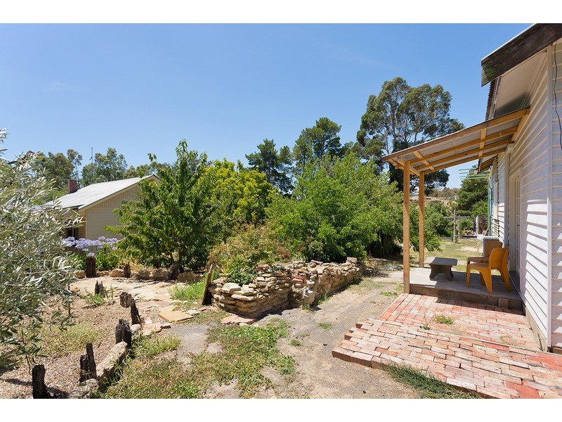 46 Adelaide Street, Chewton VIC 3451