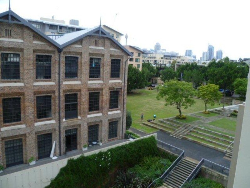 702/25 Refinery  Drive, Pyrmont NSW 2009