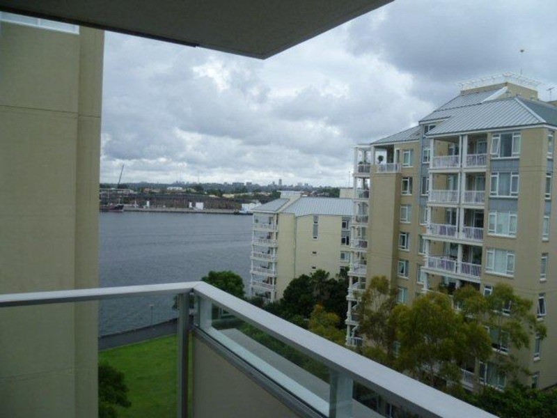 702/25 Refinery  Drive, Pyrmont NSW 2009