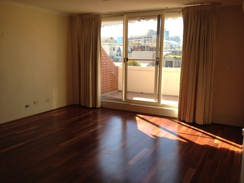 S802/233 Harris Street, Pyrmont NSW 2009