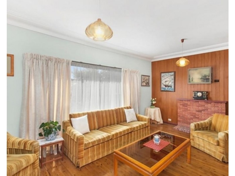 17 Dobson Crescent, Ryde NSW 2112