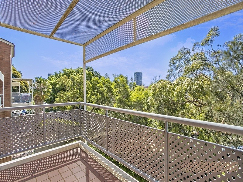 1-7 Gloucester Place, Kensington NSW 2033