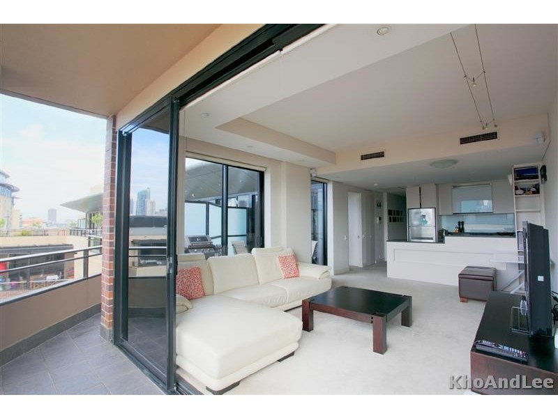 E1004/24 Point Street, Pyrmont NSW 2009