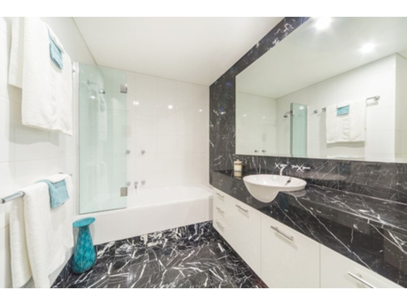 B502/24 Point Street, Pyrmont NSW 2009