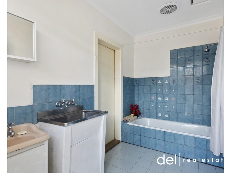 6/3-5 Edward Avenue, Dandenong VIC 3175