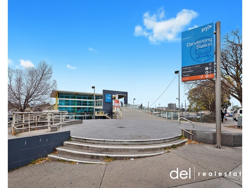 27 Hammond Road, Dandenong VIC 3175