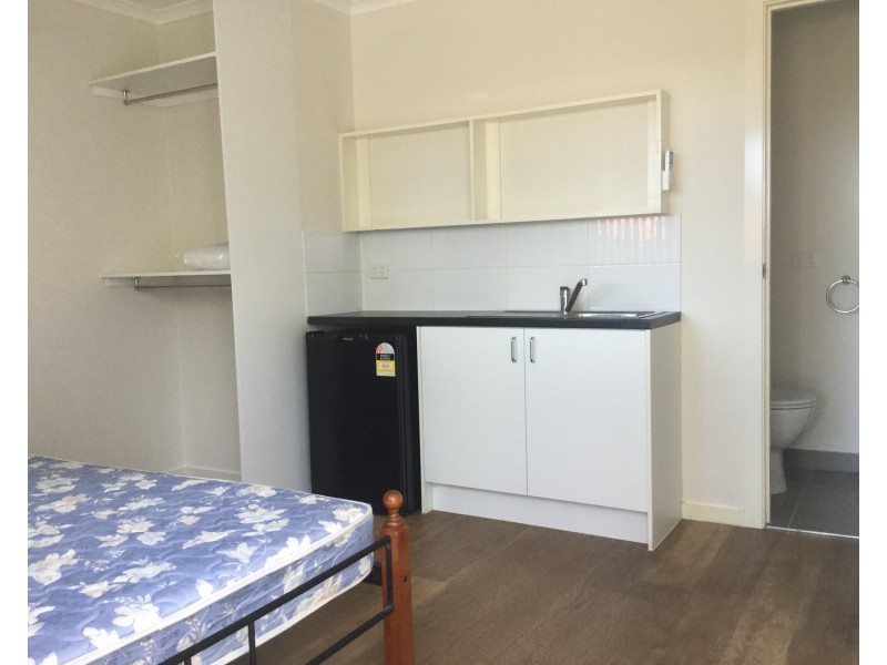 Room 7/16 Summerlea Road, Narre Warren VIC 3805