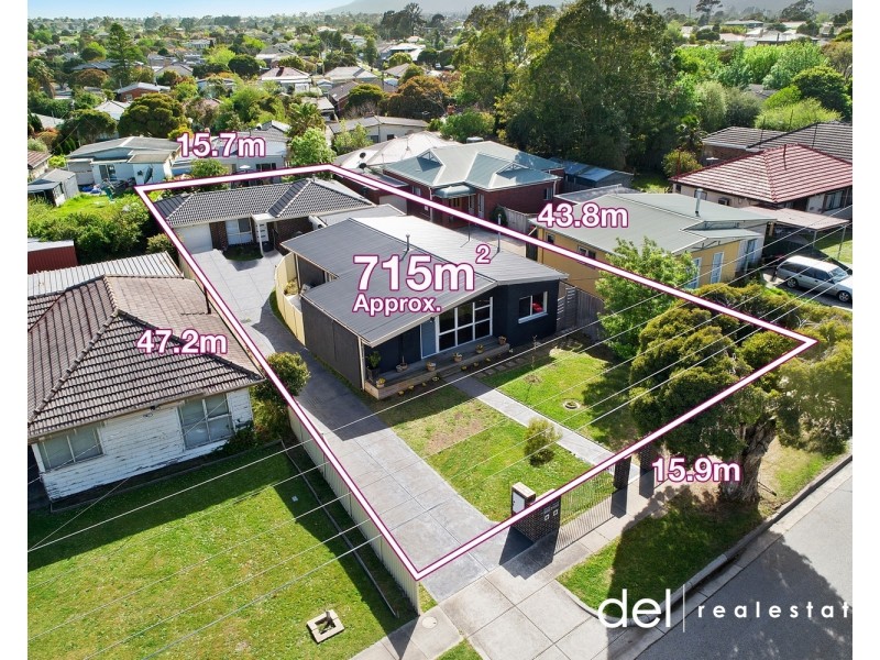 1 & 2/7 Koonalda Grove, Dandenong North VIC 3175