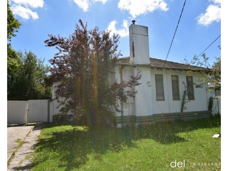4 Mclean Crescent, Dandenong North VIC 3175