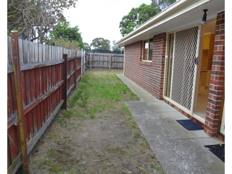 2/76 Douglas Street, Noble Park VIC 3174