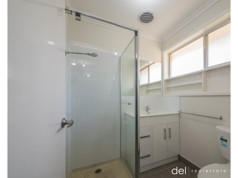 2/16 Summerlea Road, Narre Warren VIC 3805